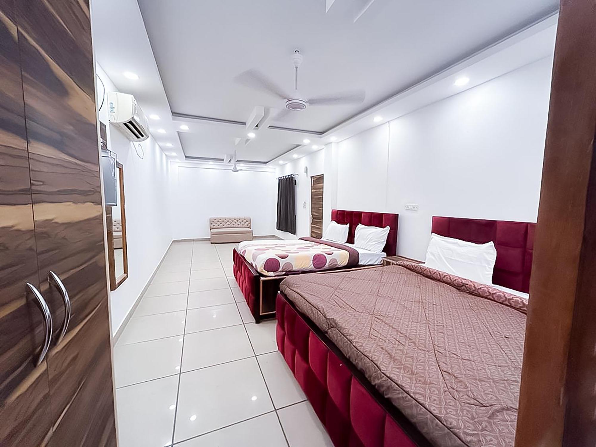 Hotel Js Garden - Near Jaypee Hospital Noida Kültér fotó