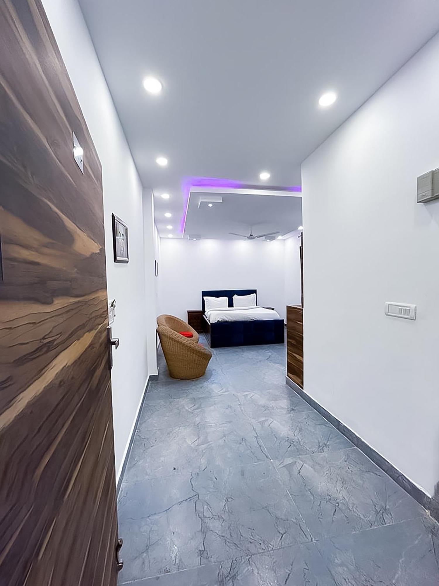 Hotel Js Garden - Near Jaypee Hospital Noida Kültér fotó