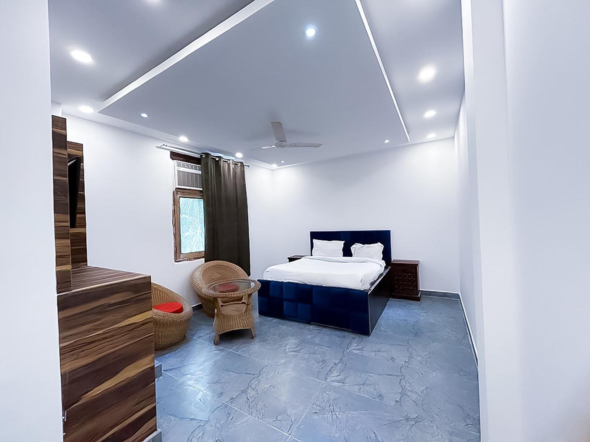 Hotel Js Garden - Near Jaypee Hospital Noida Kültér fotó